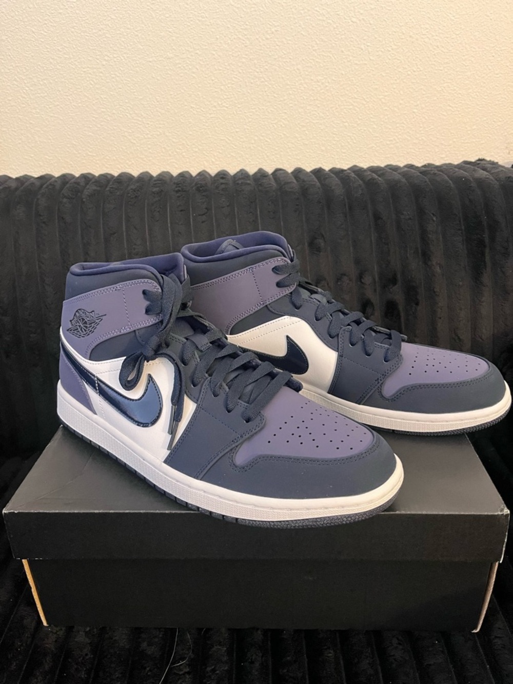 Nike Air Jordan 1 Mid Obsidian Size 11.5 Mens New NIB GOAT Sneakers